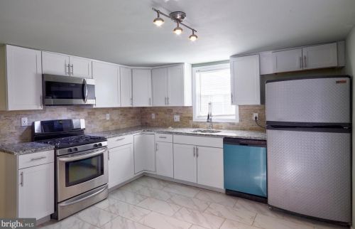 1875 Asbury Ave, West Deptford NJ  08096-4311 exterior