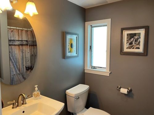 63 Oak St, Seekonk MA  02771-5212 exterior