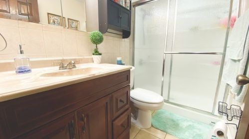 66 Eastside St, Lawrence MA 01841-2220 exterior