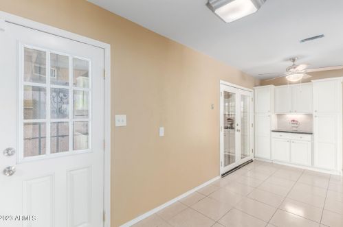 8634 3 St, Phoenix AZ 85004-2020 exterior