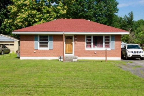 4412 Lynnview Dr, Louisville, KY 40216-3412