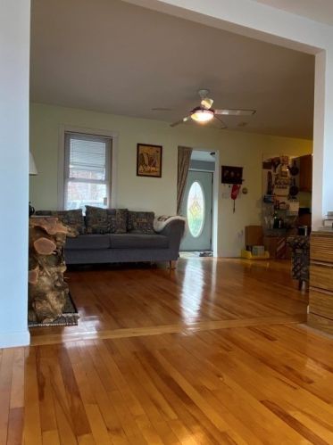 453 Lake Ave, Worcester, MA 01604-1366