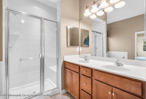 33 Crooked Stick Rd, Jackson Twp NJ 08527-4032 exterior