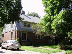 24 Groveland St, Newton, MA 02466-2319