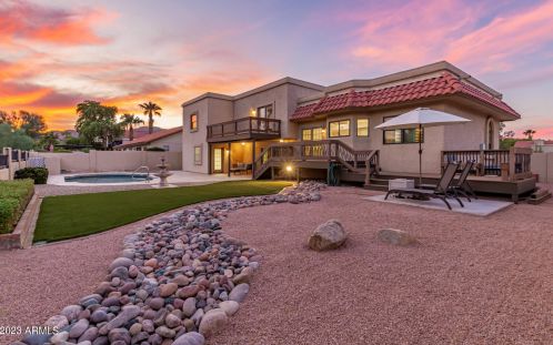 3835 Ahwatukee Dr, Phoenix AZ 85044-2033 exterior