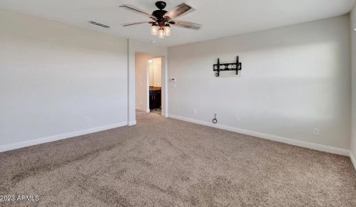 1751 Desperado Way, Phoenix AZ  85085-6330 exterior