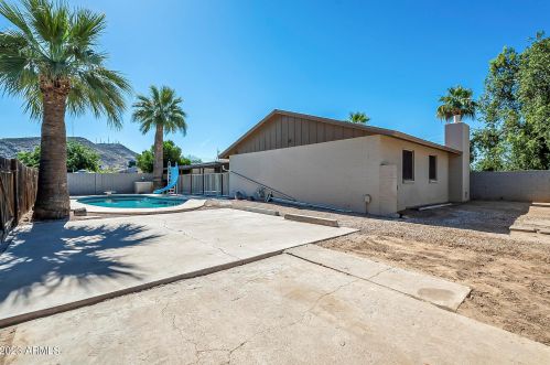 2324 Cactus Rd, Phoenix AZ 85032-7609 exterior