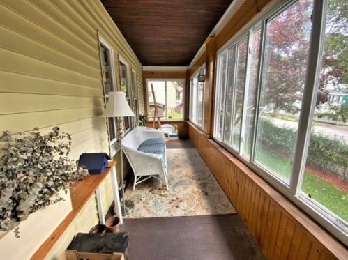 134 Sunset Rd, Arlington MA  02474-8921 exterior