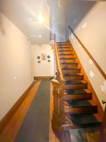 93 May St, Worcester MA 01602-3451 exterior