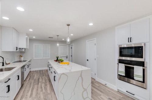 6320 4 Pl, Phoenix AZ 85012-1105 exterior