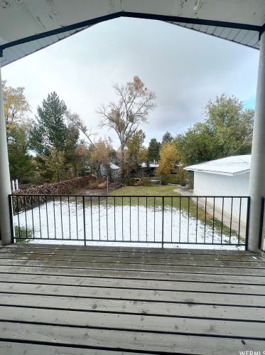 2137 Lorita Way, Sandy UT 84093-6489 exterior