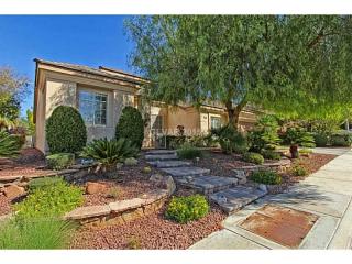2530 Silver Beach Dr, Henderson, NV 89052-2664