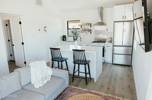 2635 Clarendon Ave, Phoenix AZ 85018-5958 exterior