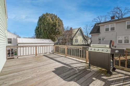 79 Hamden Cir, Quincy MA 02170-2101 exterior