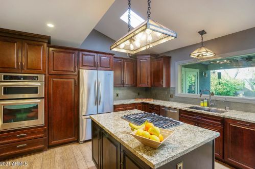 2728 Amelia Ave, Phoenix AZ 85033-3405 exterior