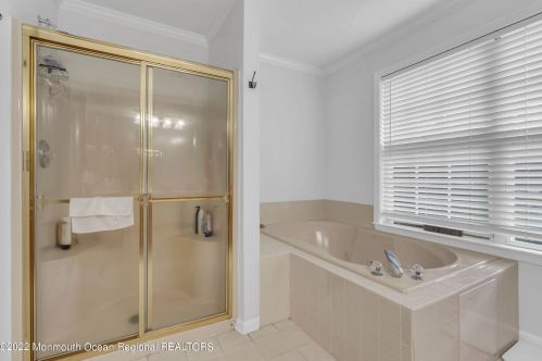 8 Bailey Ct, Jackson Twp NJ  08527-4459 exterior