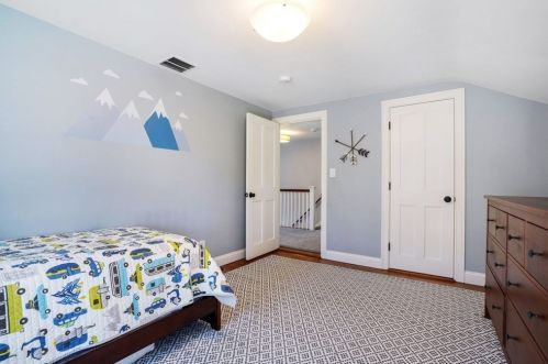 58 Taylor Ave, Dedham MA 02026-5104 exterior