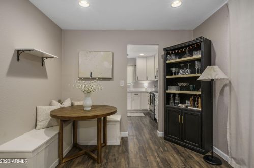 6822 43rd Pl, Phoenix AZ  85042-5218 exterior