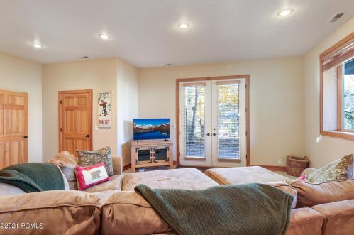 3008 Wedge Cir, Park City UT 84098-5894 exterior