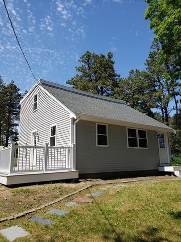 2 Great Wind Dr, Plymouth MA  02360-2722 exterior