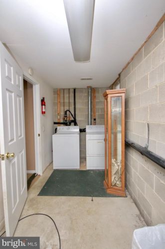 161 Evan Ct, West Deptford NJ 08086-2008 exterior