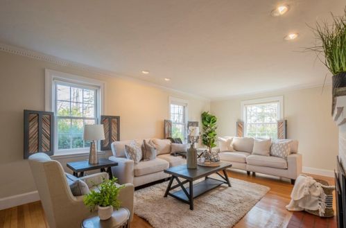 544 Quinobequin Rd, Newton MA 02468-2129 exterior