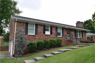 1031 Peninsula Dr, Gallatin TN  37066-3864 exterior