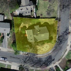 295 Woodcliff Rd, Newton MA 02461-2127 aerial view