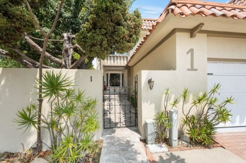 1 Satinwood Way, Irvine CA  92612-2111 exterior