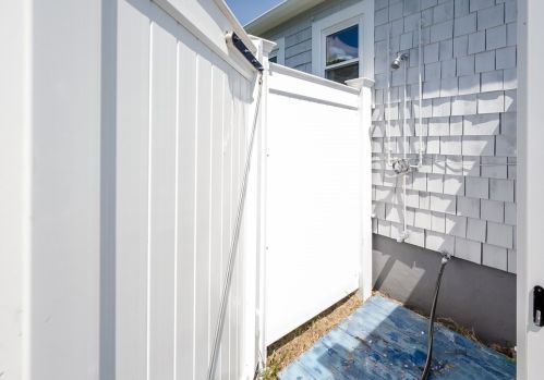 42 Johnson Ter, Marshfield MA  02050-3604 exterior