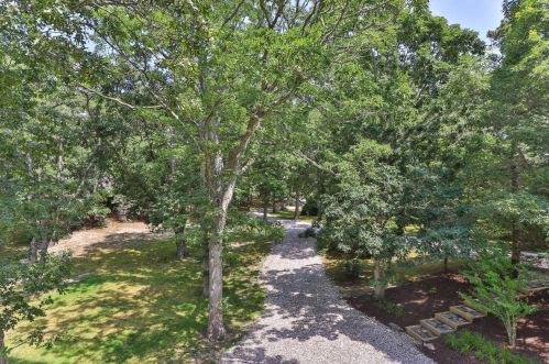 190 Windjammer Ln, Eastham MA 02642-3416 exterior