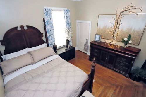 106 Arnold St, New Bedford MA 02740-3640 exterior