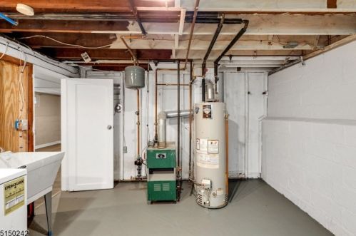 154 Passaic Ave, Belleville NJ  07109-1958 exterior