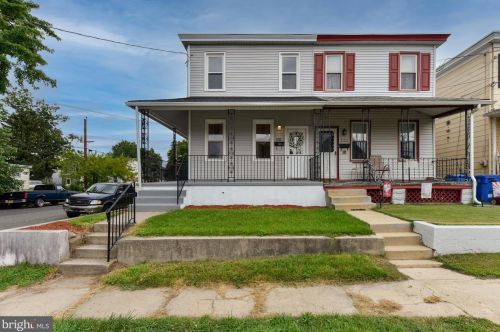 201 Maple Ave, West Deptford NJ  08093-1204 exterior