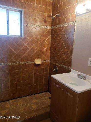 1331 Chambers St, Phoenix AZ 85040-9062 exterior