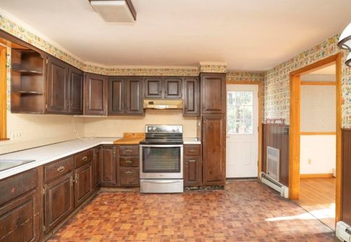 83 Country Way, Taunton MA 02780-1201 exterior