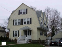39 Nonantum St, Newton, MA 02458-2433