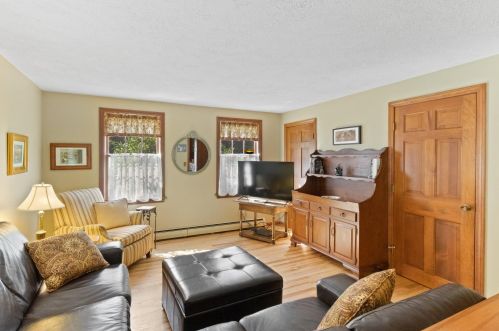 21 Mary Beth Ln, Harwich MA 02645-1326 exterior