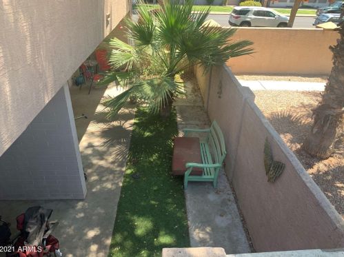 810 Colter St, Phoenix AZ  85014-3135 exterior