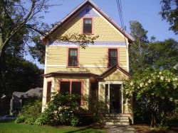 3 Bowdoin St, Newton, MA 02461-1413