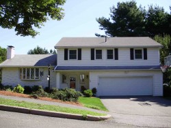 17 Ober Rd, Newton, MA 02459-3141
