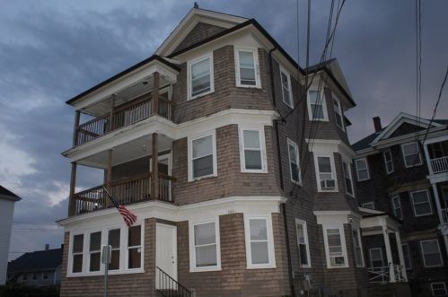 563 Whipple St, Fall River MA 02724-3433 exterior