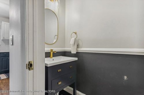 600 Violet Ln, Jackson Twp NJ  08527-4152 exterior