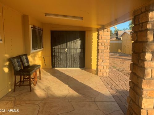 6729 Catalina Dr, Phoenix AZ 85019-4433 exterior