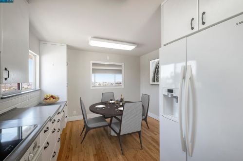 1973 Placer Dr, San Leandro CA  94578-1336 exterior