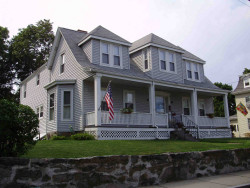 135 Jewett St, Newton, MA 02458-1543