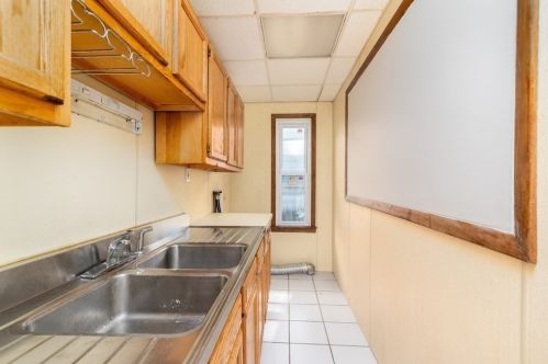 21 Whipple St, Worcester MA 01607-1339 exterior