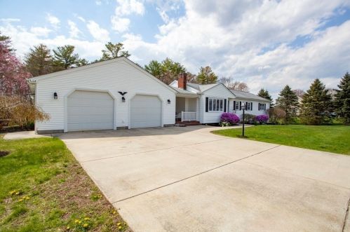 191 Forest St, West Bridgewater, MA 02379-1905