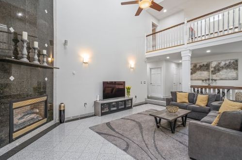 18 Francis St, North Reading MA 01864-3121 exterior