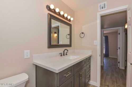 13608 41 Pl, Phoenix AZ 85042-7323 exterior